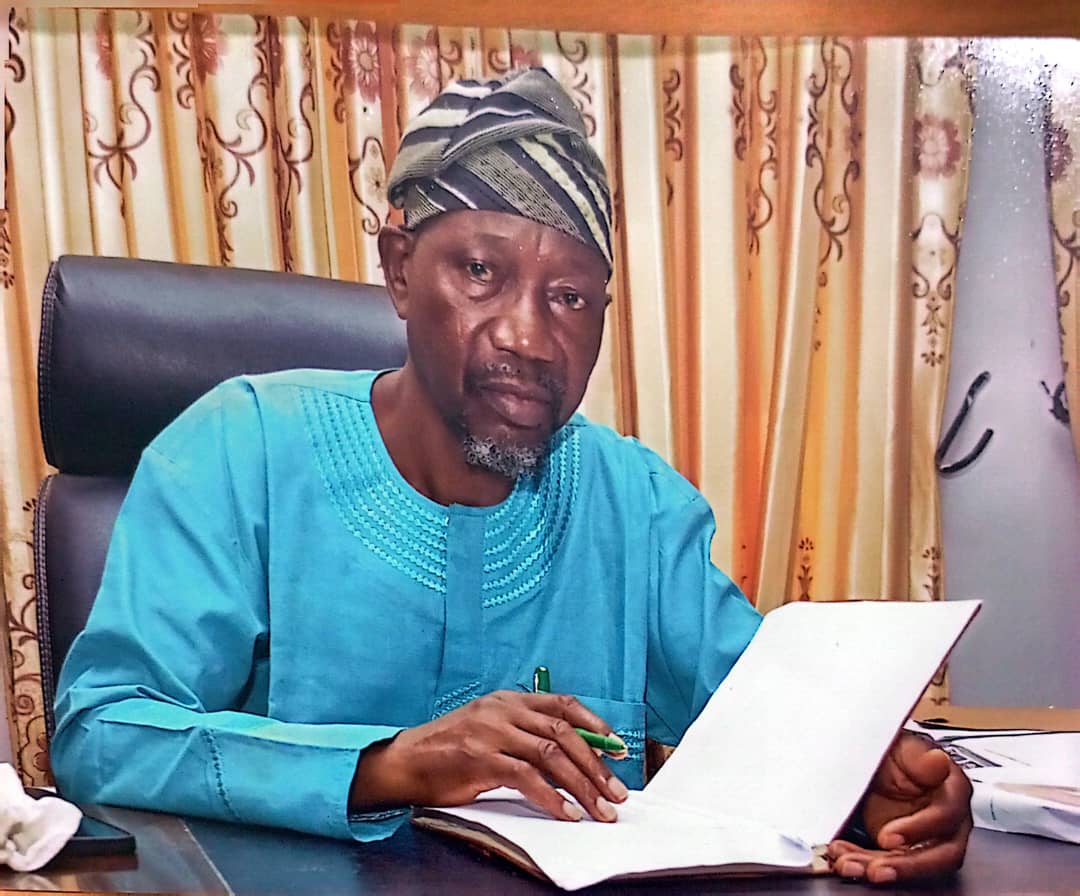 MR. MUFUTAU OYELEKE OLUWADARE